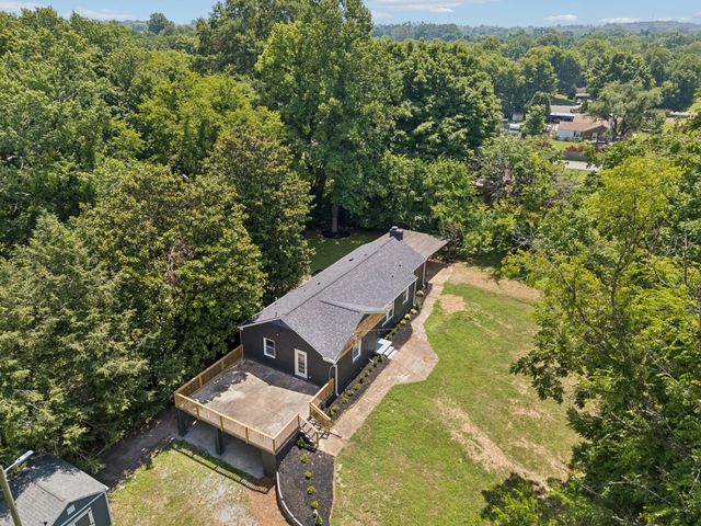 1113 Berwick Trl, Madison, TN 37115