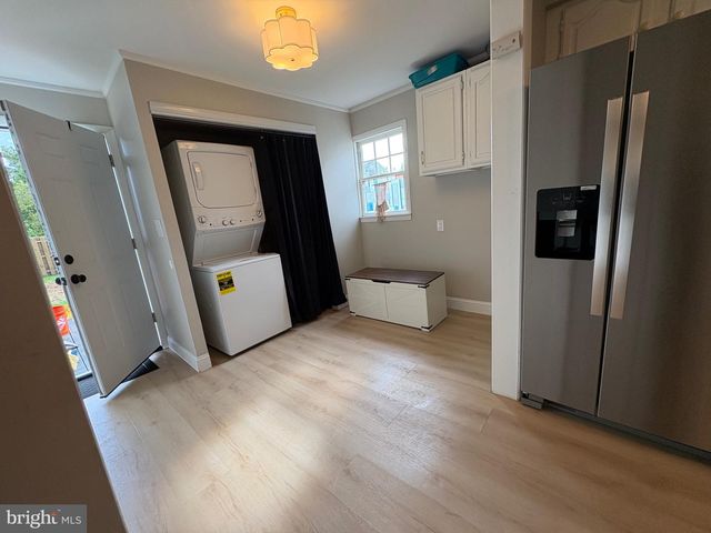 12 CHESTER AVE, Deepwater, NJ 08023