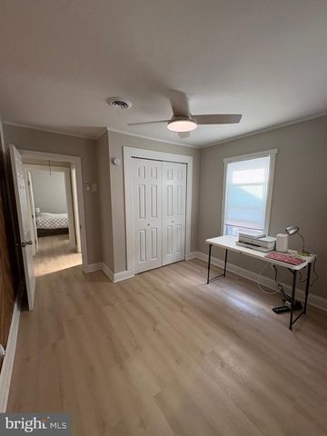 12 CHESTER AVE, Deepwater, NJ 08023