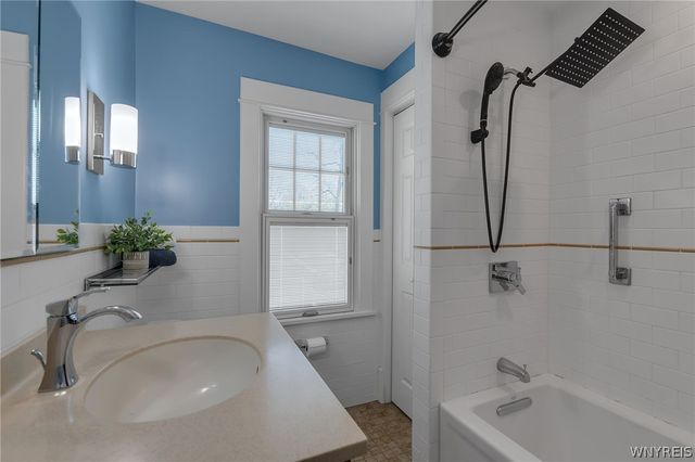94 Highland Drive, Amherst, NY 14221