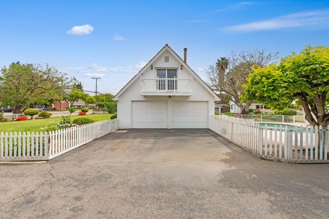2400 Woodland Ave, Modesto, CA 95358