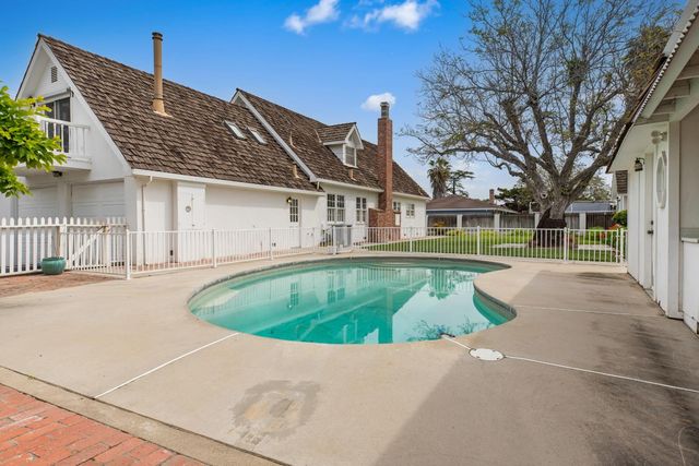 2400 Woodland Ave, Modesto, CA 95358