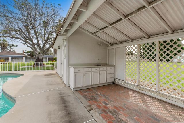 2400 Woodland Ave, Modesto, CA 95358