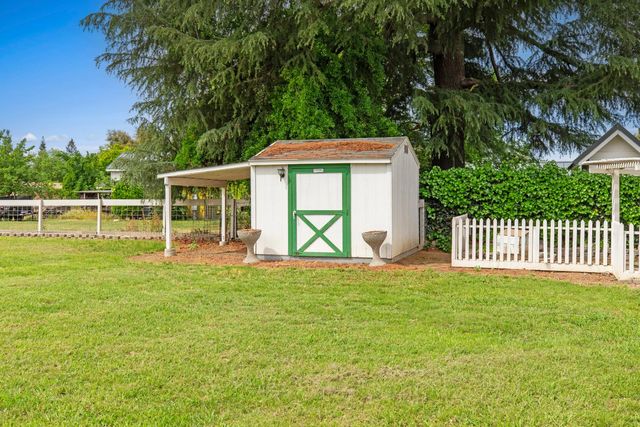 2400 Woodland Ave, Modesto, CA 95358