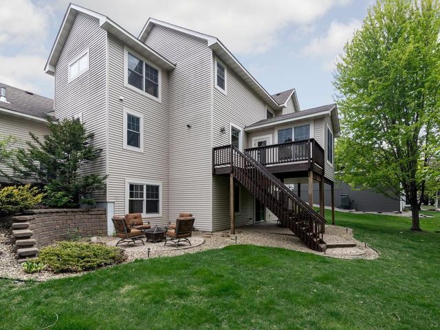 2110 Valley Creek Lane, Shakopee, MN 55379