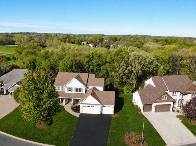 2110 Valley Creek Lane, Shakopee, MN 55379