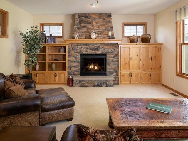 2110 Valley Creek Lane, Shakopee, MN 55379