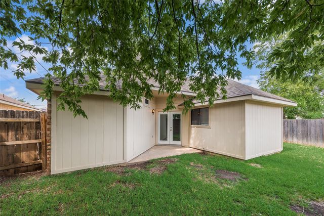 907 Sharp Drive, Cedar Hill, TX 75104