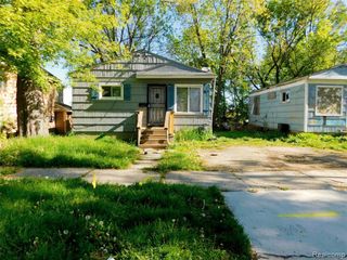 722 Barrie Avenue, Flint, MI 48507