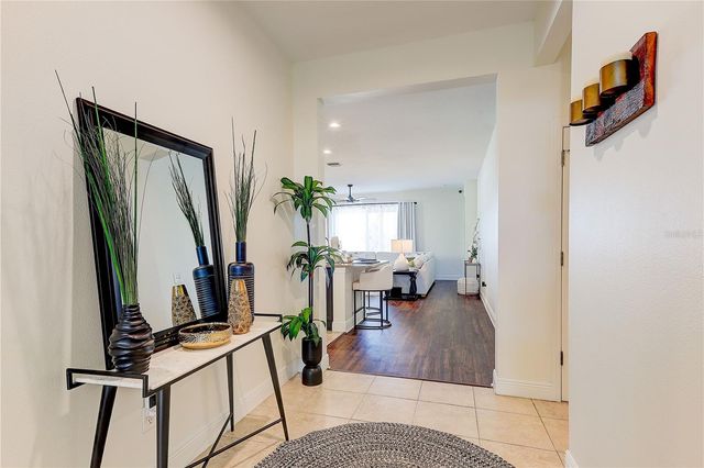 2410 HAWKS POINT COURT, Ruskin, FL 33570