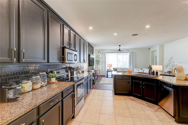 2410 HAWKS POINT COURT, Ruskin, FL 33570