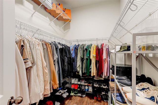 2410 HAWKS POINT COURT, Ruskin, FL 33570