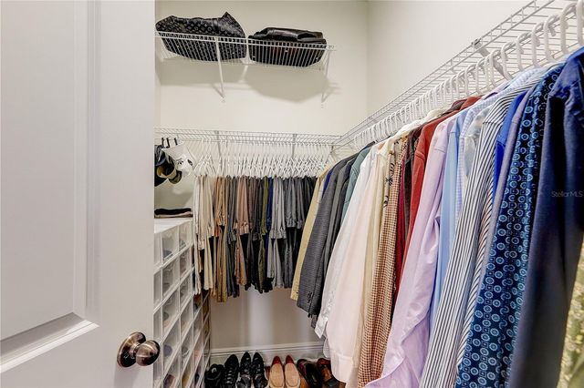 2410 HAWKS POINT COURT, Ruskin, FL 33570