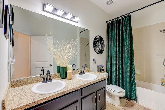 2410 HAWKS POINT COURT, Ruskin, FL 33570