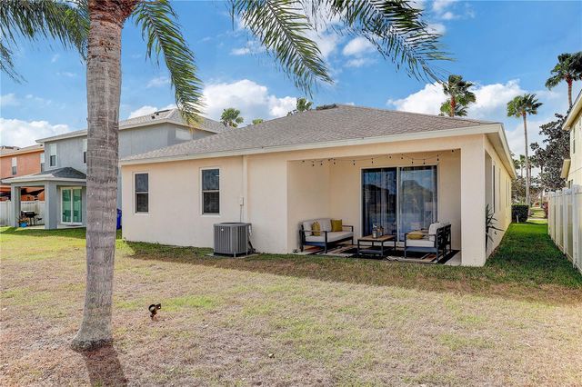 2410 HAWKS POINT COURT, Ruskin, FL 33570