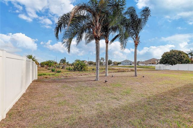2410 HAWKS POINT COURT, Ruskin, FL 33570