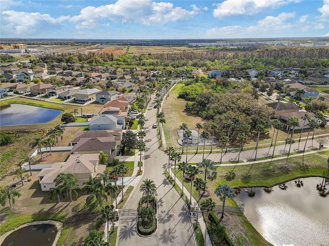2410 HAWKS POINT COURT, Ruskin, FL 33570