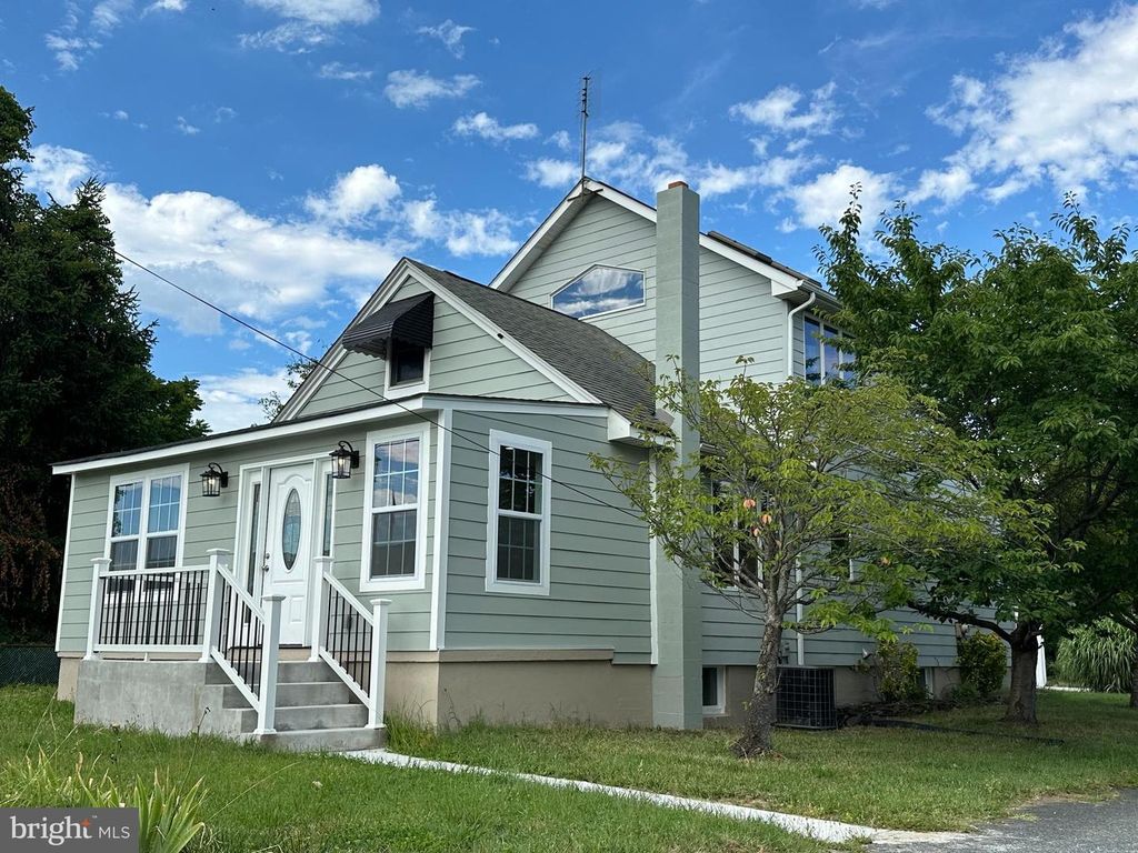 19 LYNBROOK RD, Middle River, MD 21220