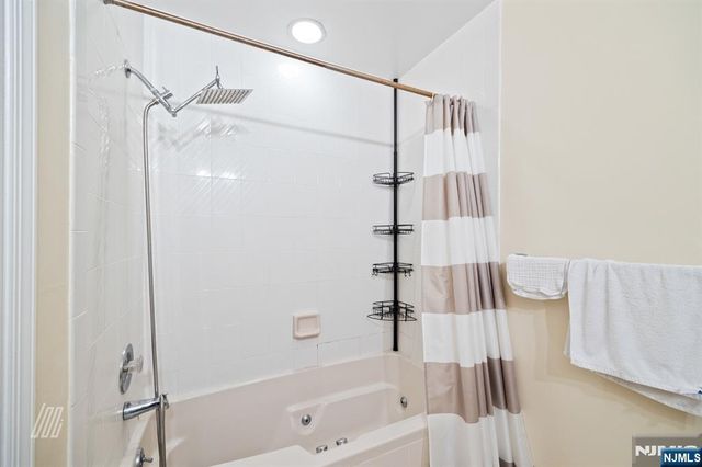 519 Windsor Drive, Palisades Park, NJ 07650