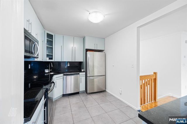 519 Windsor Drive, Palisades Park, NJ 07650