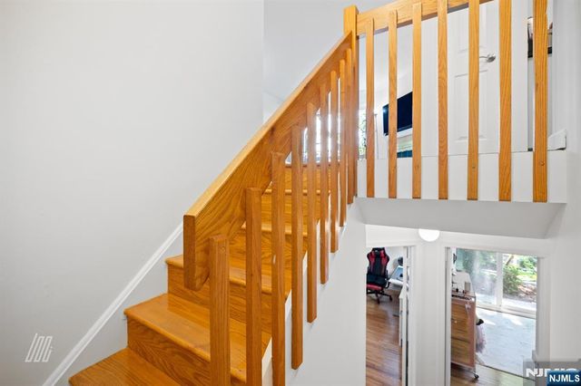 519 Windsor Drive, Palisades Park, NJ 07650