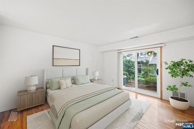 519 Windsor Drive, Palisades Park, NJ 07650