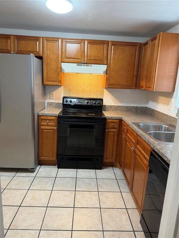 8237 RAVENCROFT DRIVE, Tampa, FL 33615