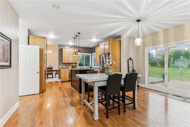 15498 Cedar Lane, Basehor, KS 66007