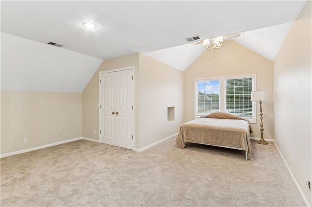 15498 Cedar Lane, Basehor, KS 66007