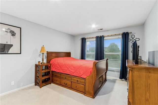 15498 Cedar Lane, Basehor, KS 66007
