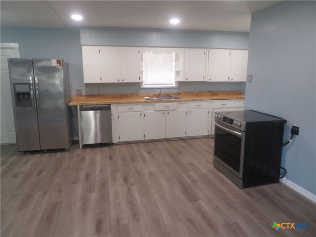 508 Wilson, Edna, TX 77957