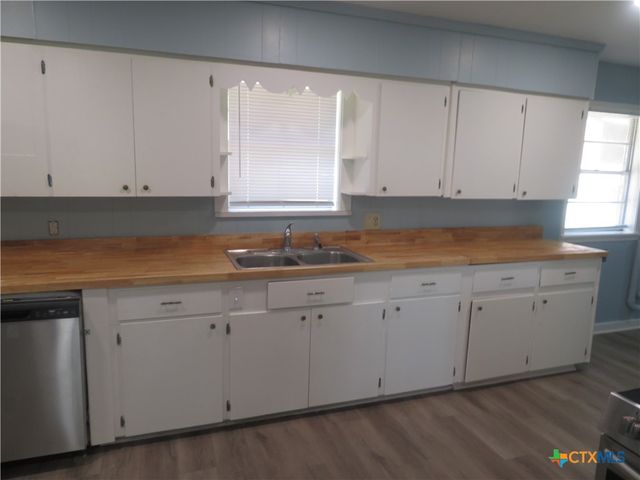 508 Wilson, Edna, TX 77957