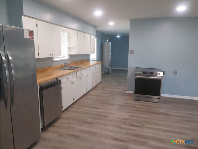 508 Wilson, Edna, TX 77957