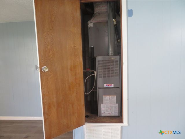 508 Wilson, Edna, TX 77957