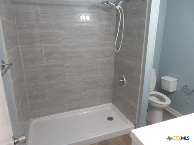 508 Wilson, Edna, TX 77957