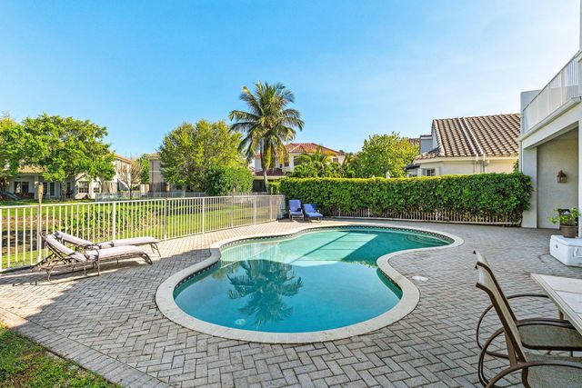 9588 Cobblestone Creek Drive, Boynton Beach, FL 33472