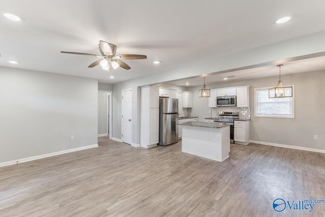 4914 Burros Street NW, Huntsville, AL 35810