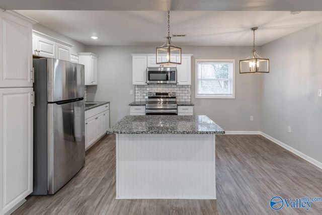 4914 Burros Street NW, Huntsville, AL 35810