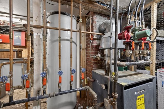 241 Hurley St 1, Cambridge, MA 02141