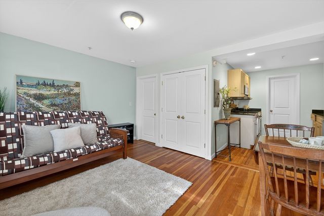 241 Hurley St 1, Cambridge, MA 02141