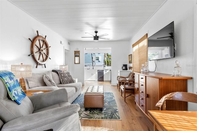 104 6TH AVENUE, St Pete Beach, FL 33706