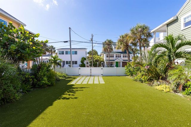 104 6TH AVENUE, St Pete Beach, FL 33706