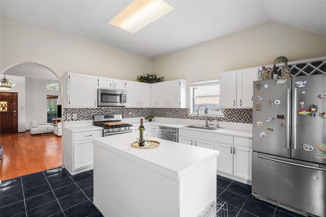 5919 Fort Sumter Lane, Houston, TX 77084