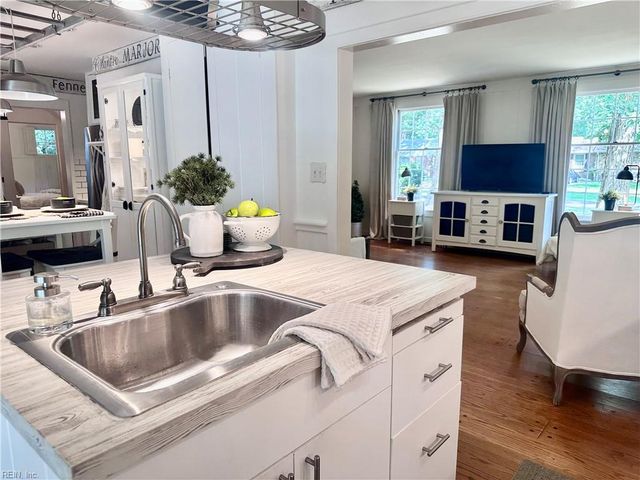 125 Tipton RD, Newport News, VA 23606
