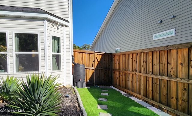 1133 Spincast Road, Southport, NC 28461