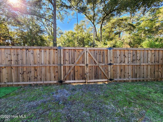 1133 Spincast Road, Southport, NC 28461