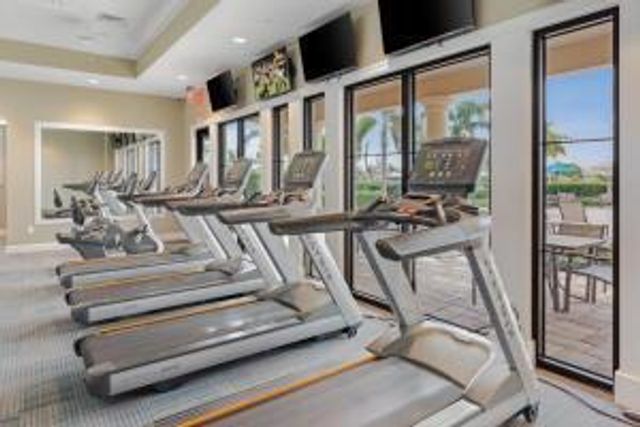 599 SE Villandry Way, Port St. Lucie, FL 34984