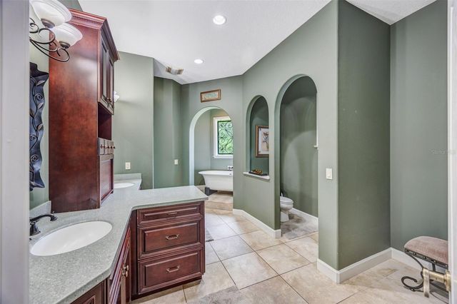 7519 YARDLEY WAY, Tampa, FL 33647