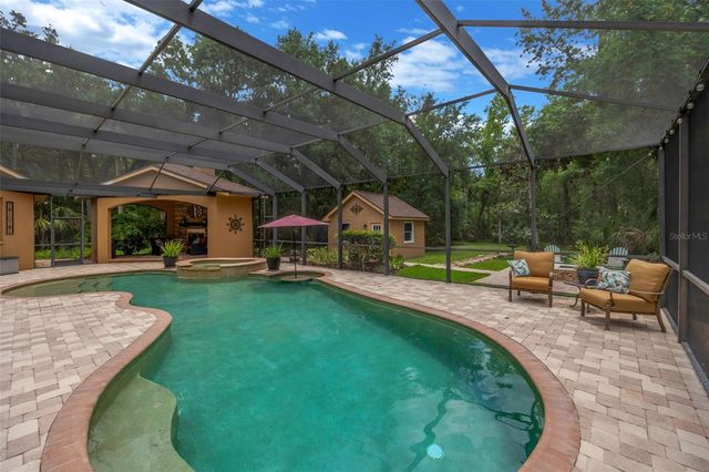 7519 YARDLEY WAY, Tampa, FL 33647