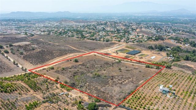0 Vista Del Lago Dr., Riverside, CA 92503
